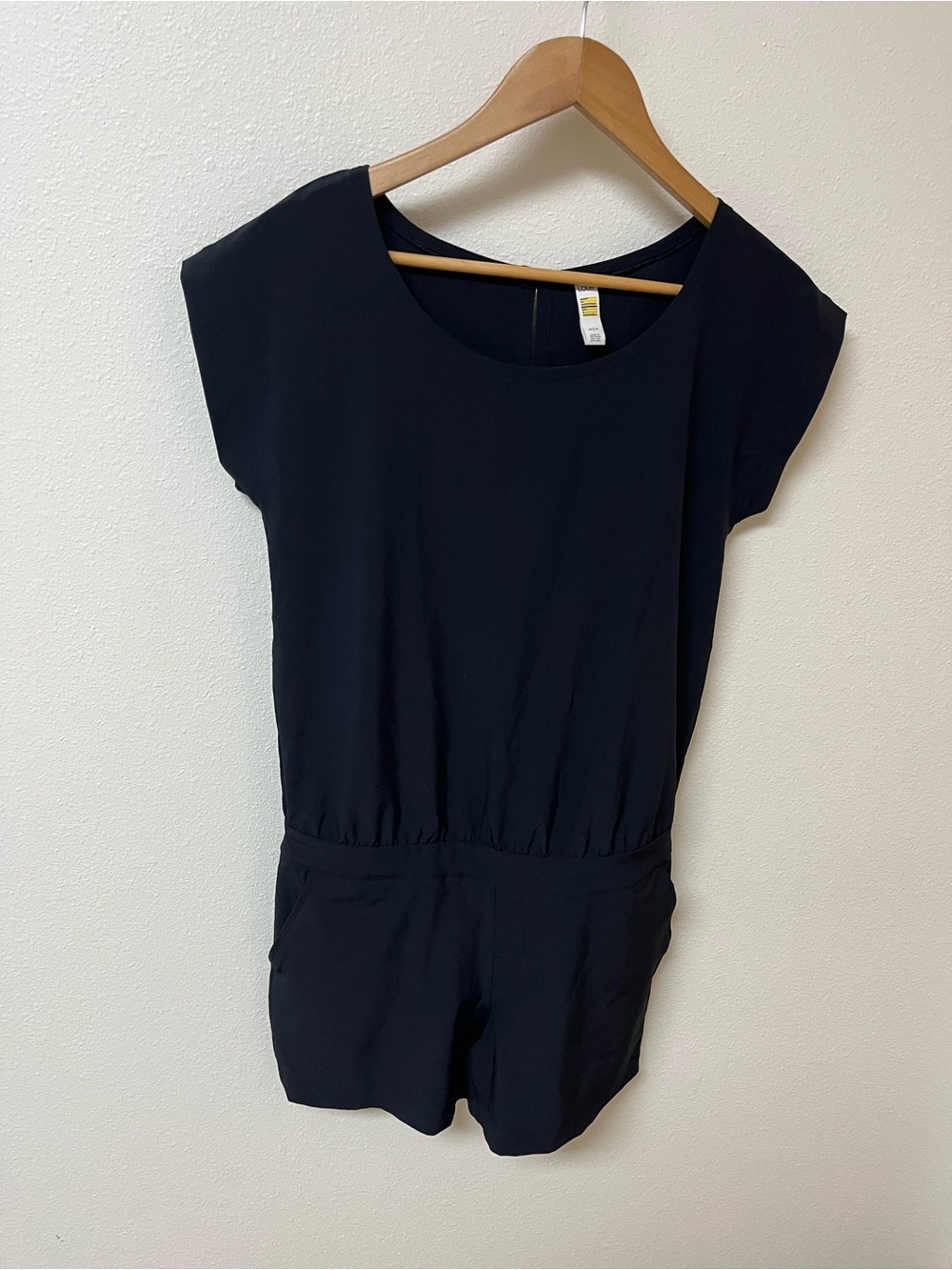 LoleClassic Black Short Sleeve Romper women’s size XS